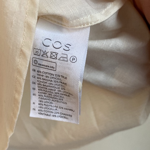 COS short sleeve four button casual - Picture 3 of 3